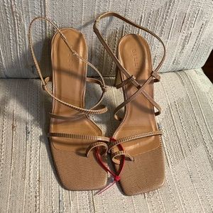 NWT Brown Strappy Heel